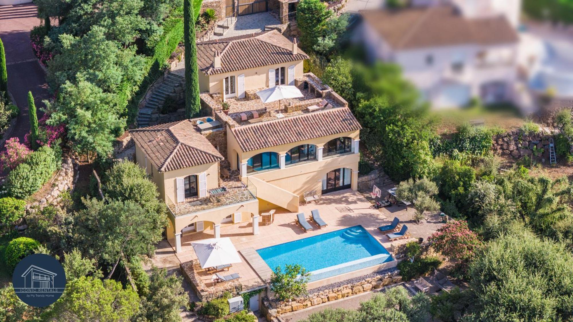 Villa Familiale Avec Vue Imprenable Saint-Raphael  Exterior photo
